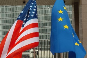 Les Etats-Unis et l'UE s'entendent sur de nouvelles sanctions contre la Russie  - ảnh 1